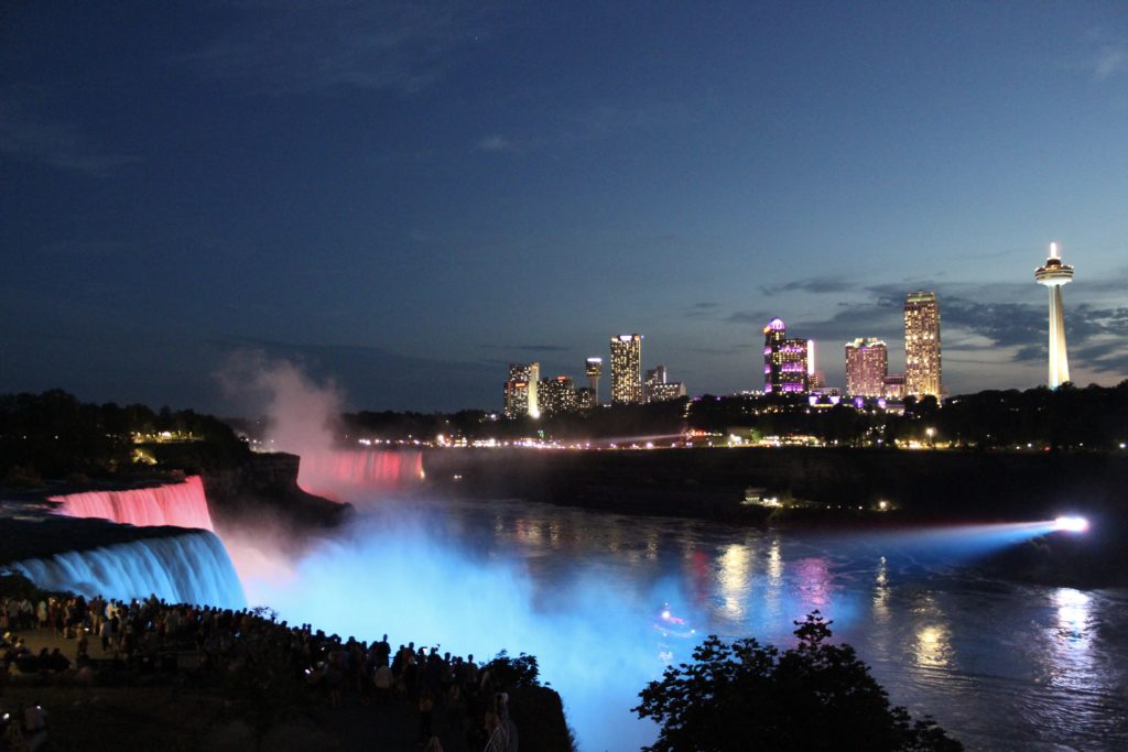 Niagara Falls Tour From NYC | Royal City Tours